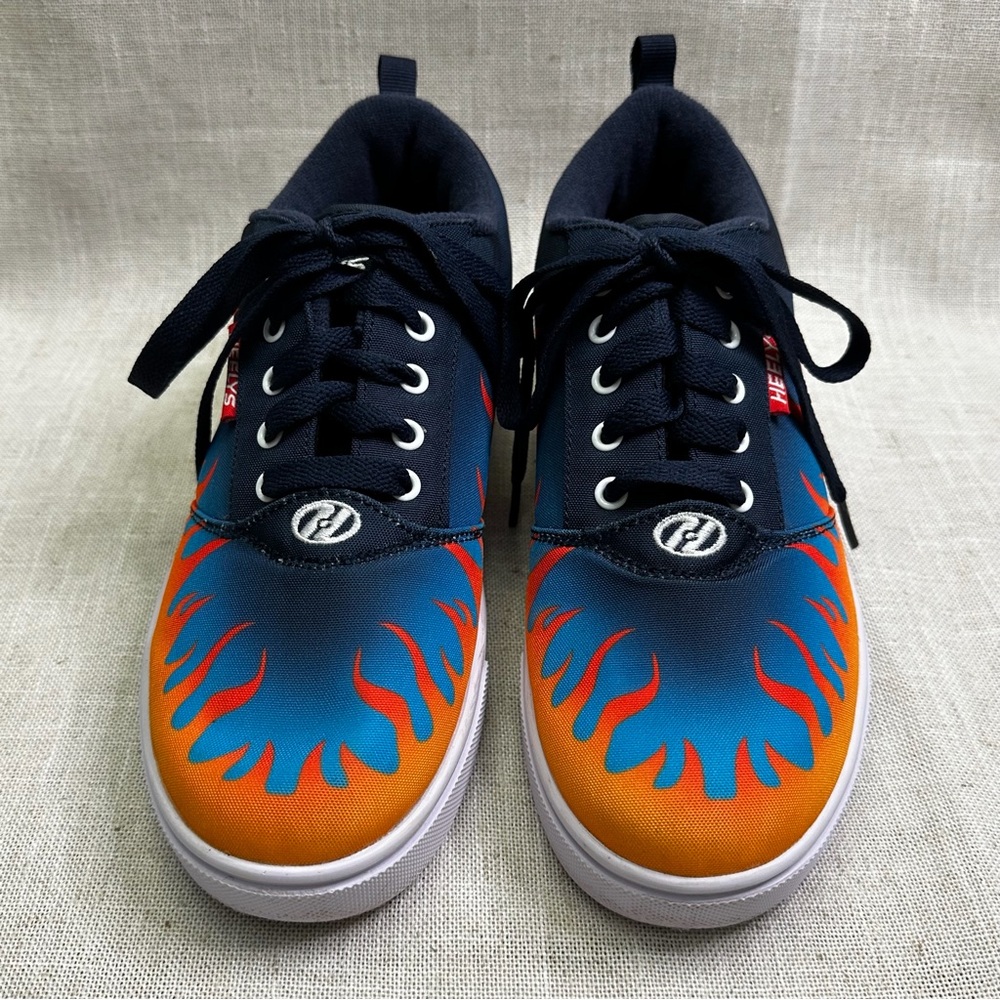 Kids Navy & Orange Flame Heelys Skate Sneakers Size Youth Size 6 in EUC